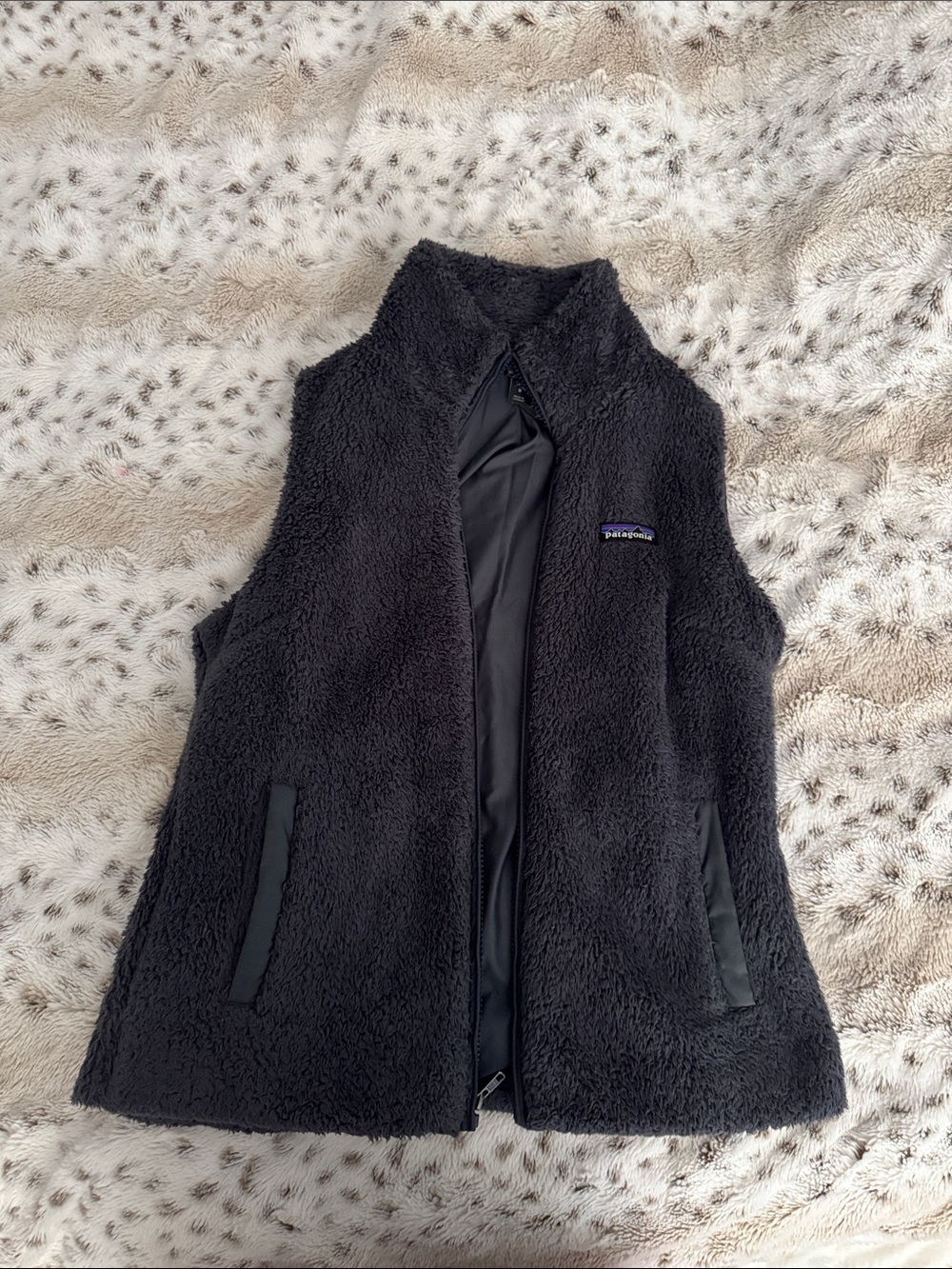 Patagonia Dark Grey Sherpa Fleece Vest - Women's Cozy Zip Front